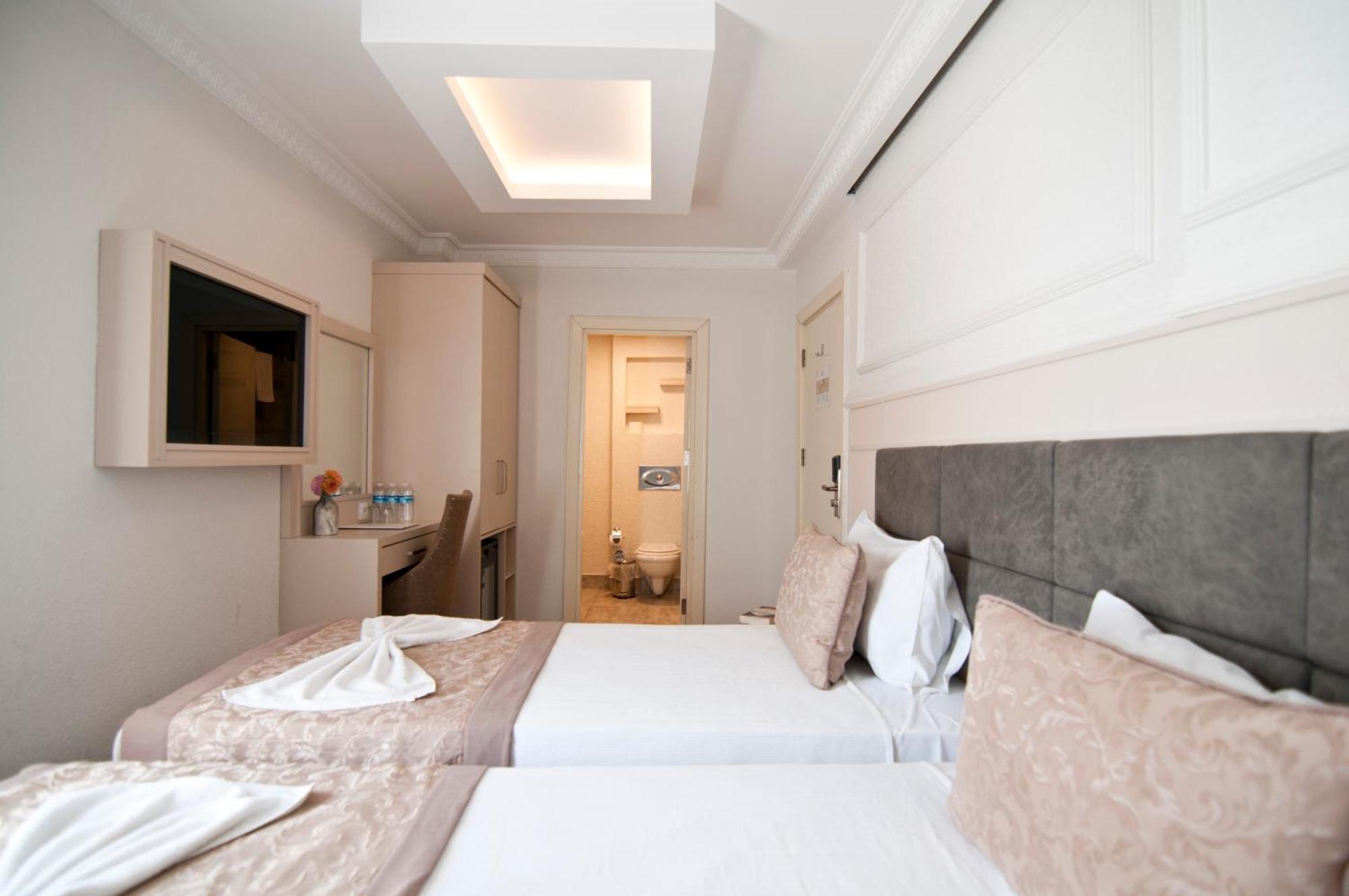Royce Hotel Istanbul Exterior photo