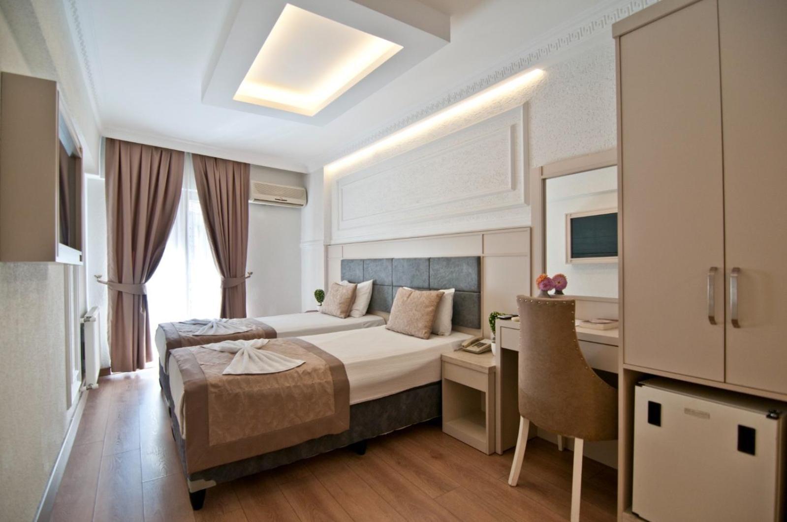 Royce Hotel Istanbul Exterior photo