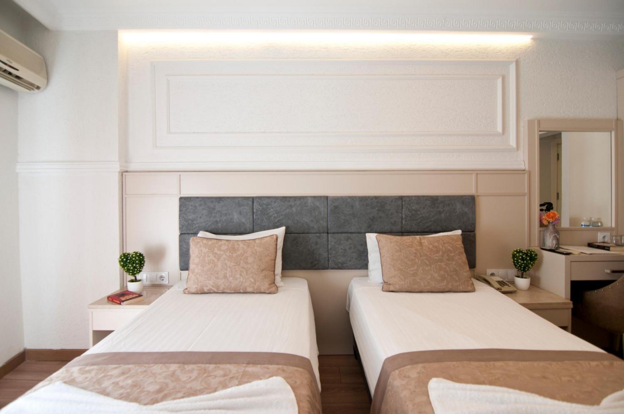 Royce Hotel Istanbul Exterior photo