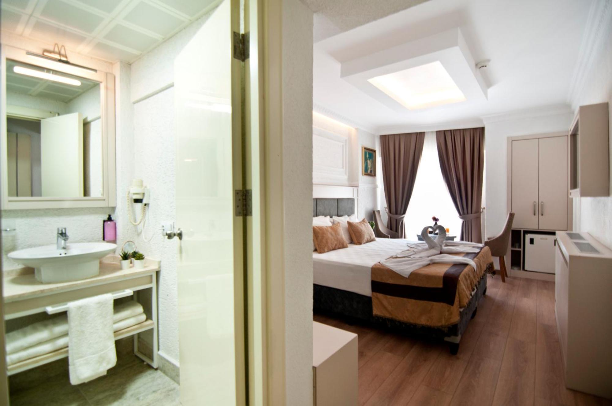 Royce Hotel Istanbul Exterior photo