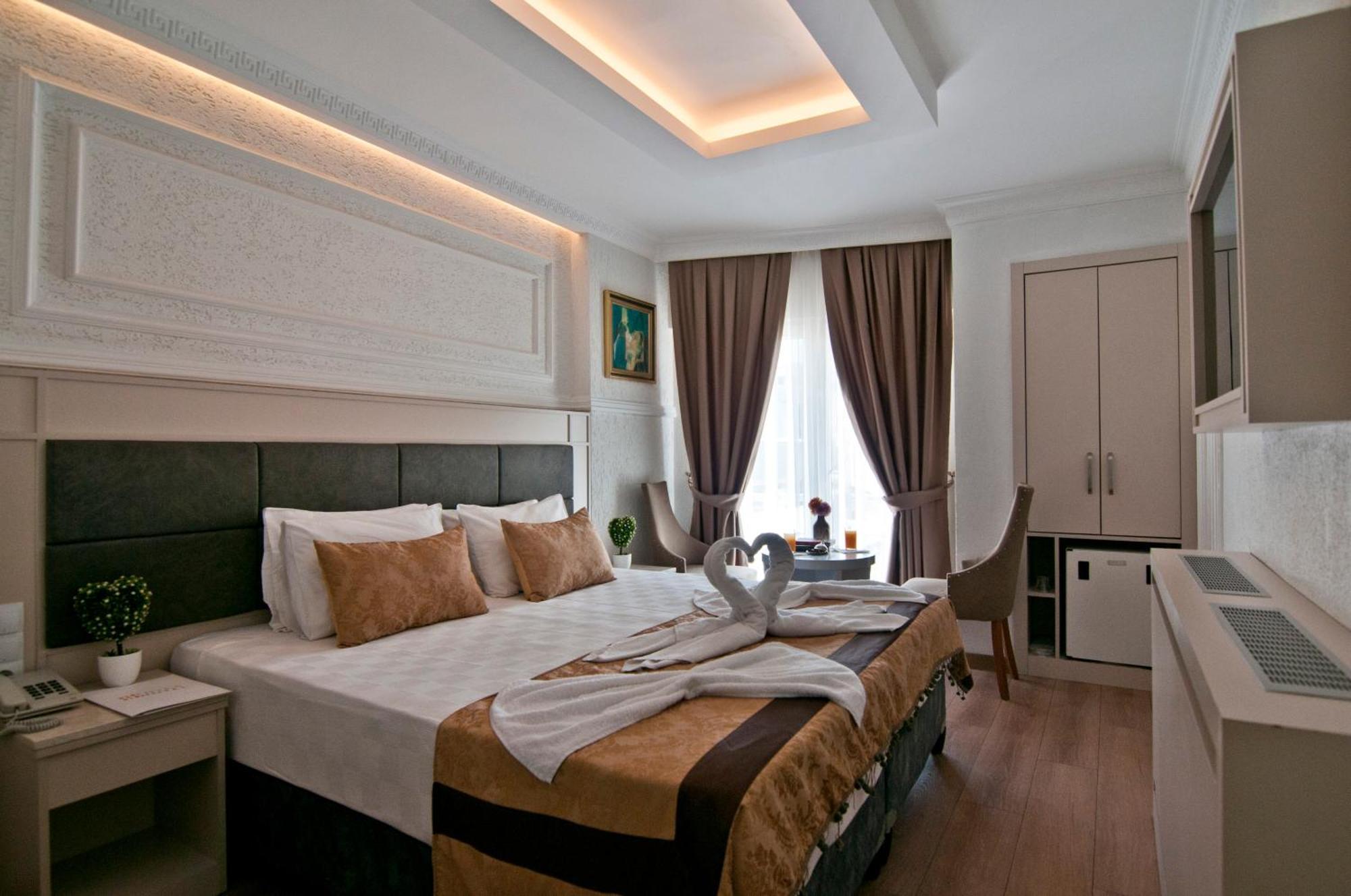 Royce Hotel Istanbul Exterior photo