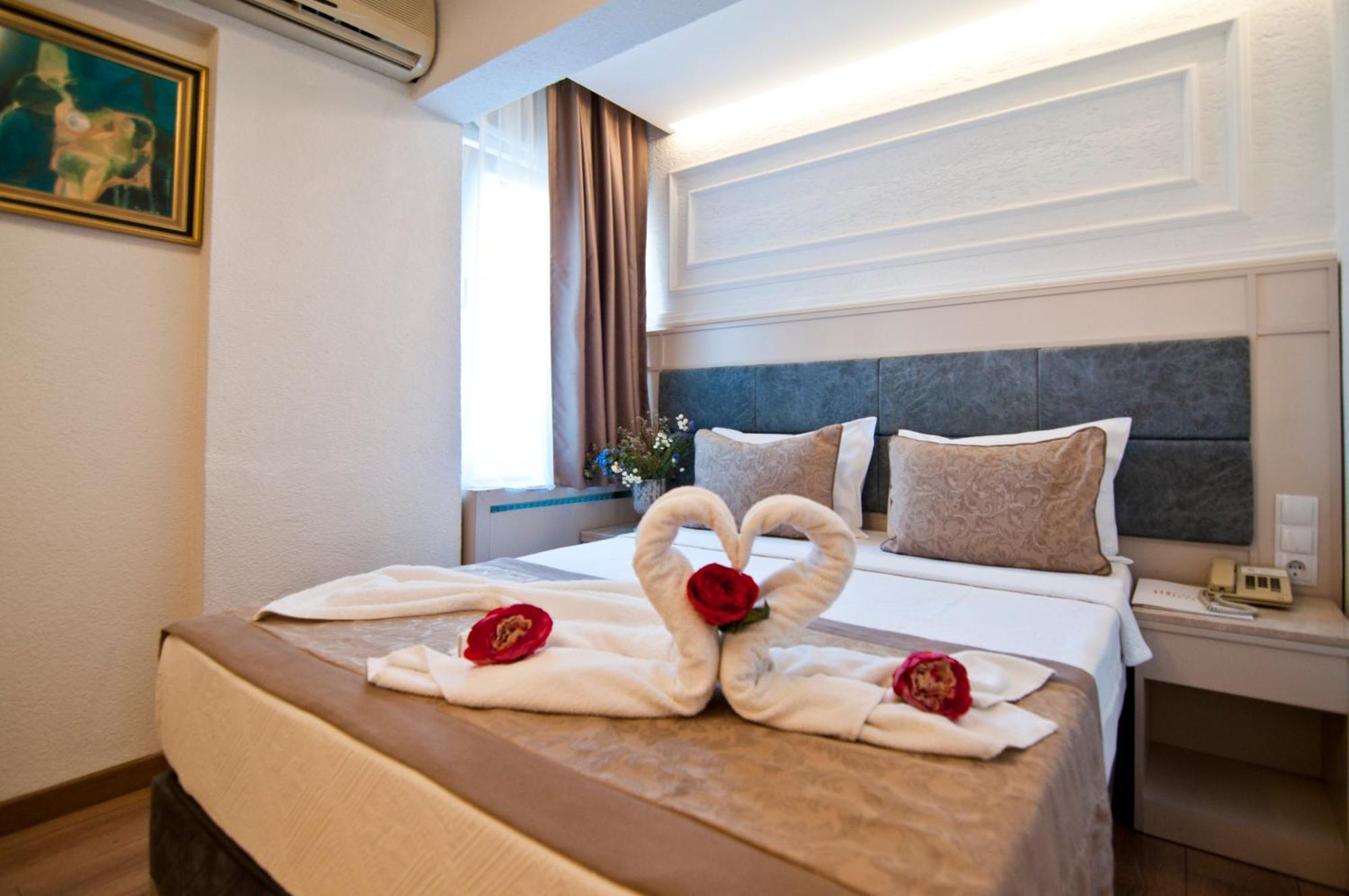 Royce Hotel Istanbul Exterior photo